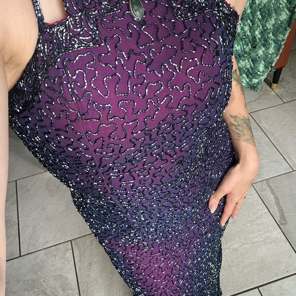 Vintage Andretta Donatello Vintage 1990’s Silk Hand Beaded Gown. - Picture 5 of 8